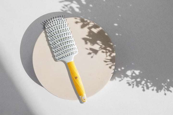 The Right Way to Clean a Hairbrush