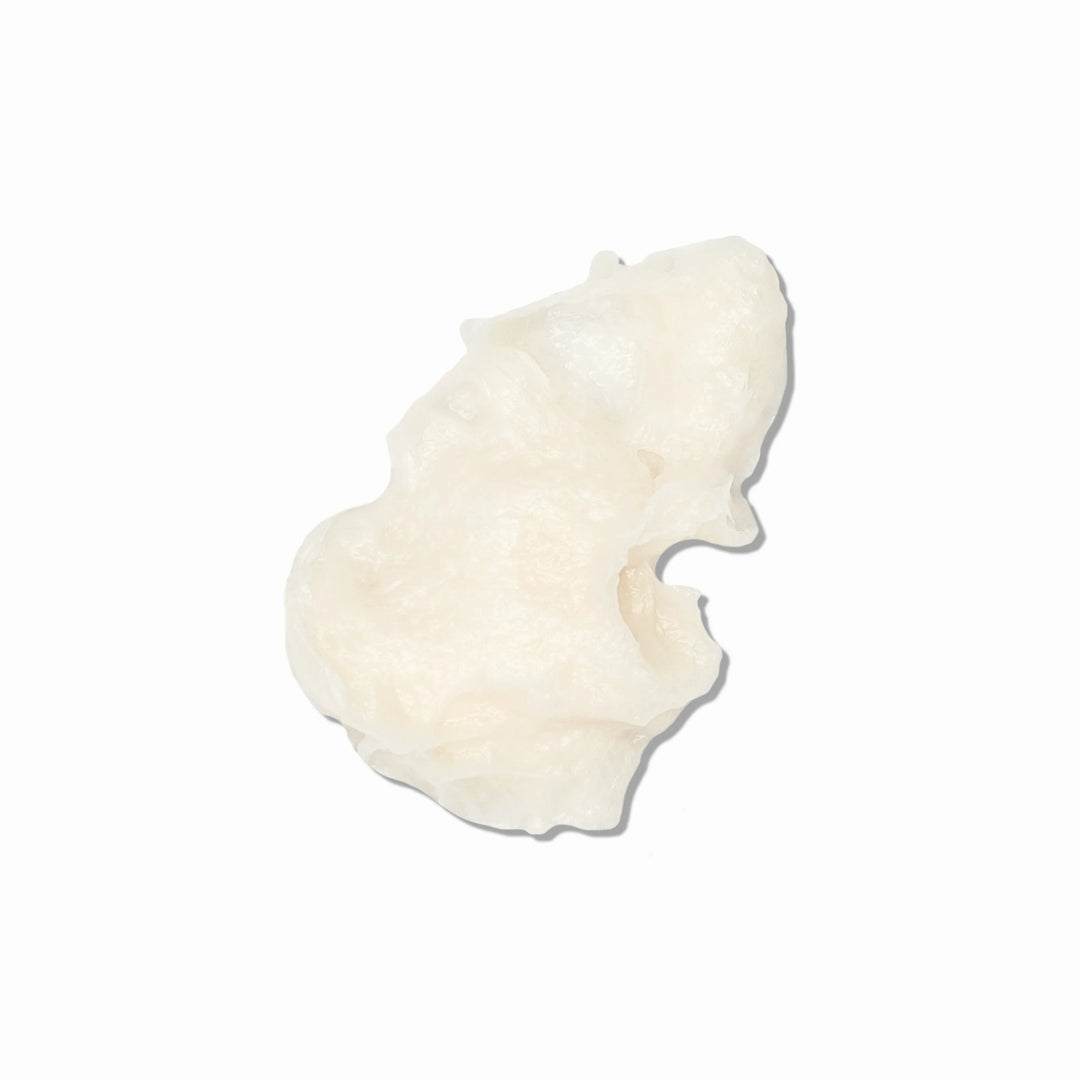A Swirl lotion of deep hair conditioner treatment to repair damaged hair